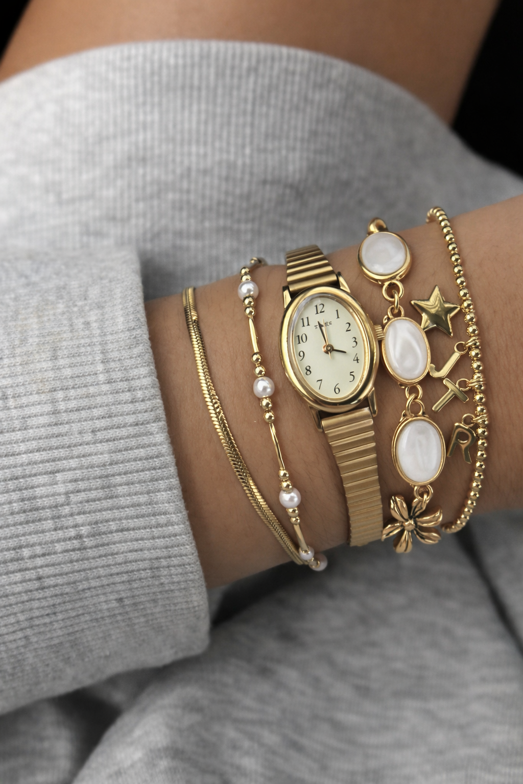 Mother of Pearl Golden Bow Bracelet